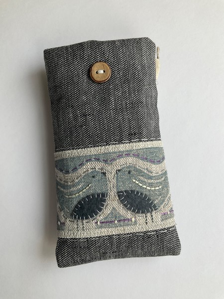 Louise Nichols - Glasses Pouch Blue Birds Large ln blue bird