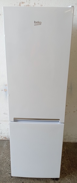 BEKO Fridge Freezer BRC23318 Large brc23318