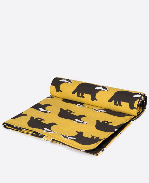 Kissing Badgers Picnic Blanket Large anorak kissing badgers picnic blanket unrolling