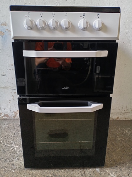 LOGIK Freestanding Electric Cooker BEC22815 Large bec22815