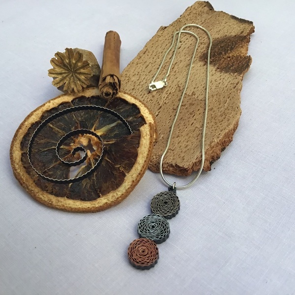 PR3 Silver/gold/copper vertical disc trio necklace (Style Q1D Large pr3