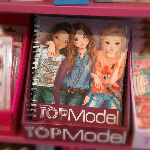 Create Your Top Model Design Book Large top model square