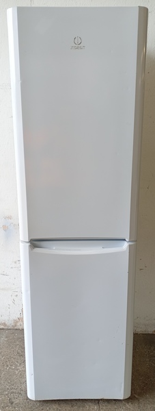 HOTPOINT Fridge Freezer BRC23278 Large brc23227