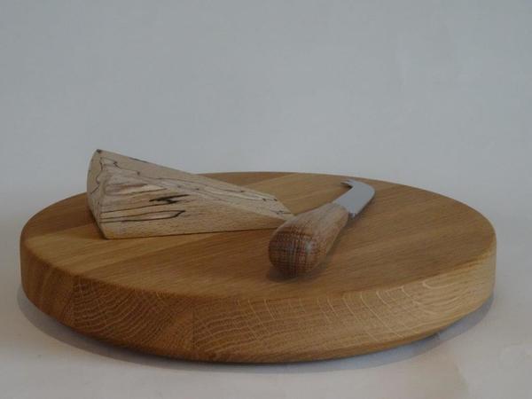 DA107 Oak Cheese board and knife (with wood cheese wedge) Large 245mm oak cheeseboard