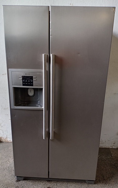 NEFF American Fridge Freezer BRC23255 Large brc23255