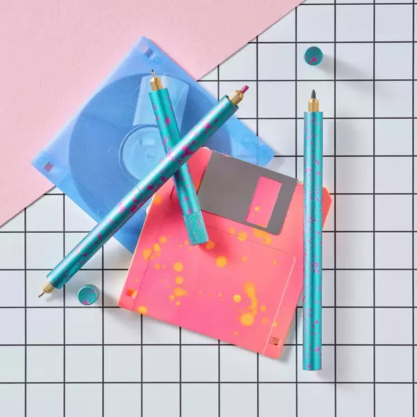 Toms Studio Pen Lumos Pro Duo Tip Ltd Splash Blue Raspberry Large blue raspberry