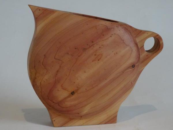 DA101 Jug in Califonian Redwood Large 185mm californian redwood jug