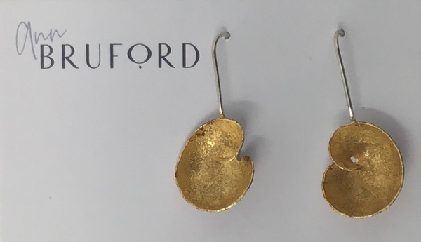 AB63 Wave stud drop earrings in patinated copper with gold leaf Large ed22a6f9 dad4 46d3 a191 f5e92fd72cb2