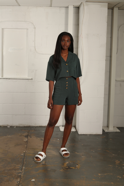 Pine Green Leanne Shorts by Native Youth Large nyss19 green short
