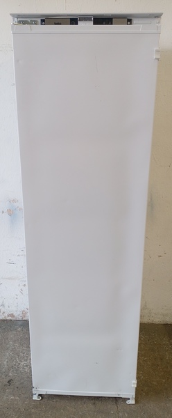 **CLEARANCE** BEKO Integrated Larder Freezer GGC3787 Large ggc3877